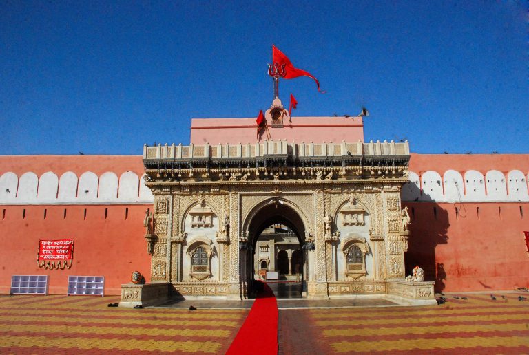 Karni Mata Temple is a popular temple located in the city of Bikaner