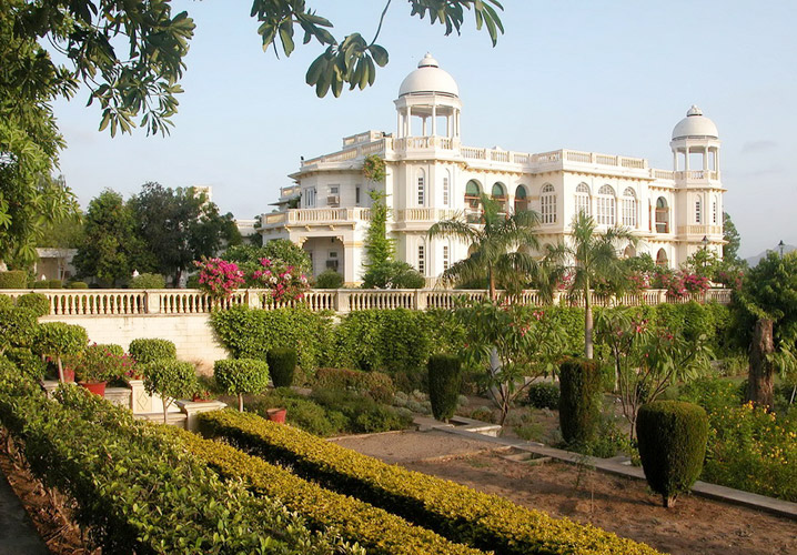 Balaram Palace , Banaskantha